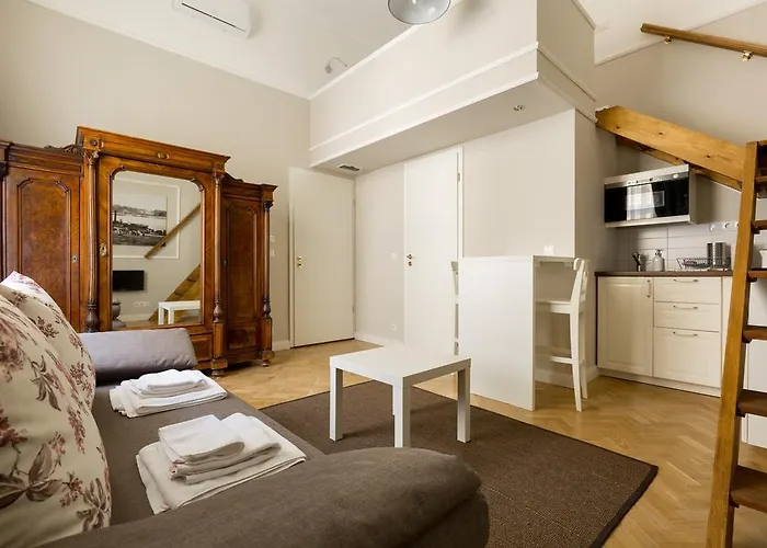 Lisianthus Apartments